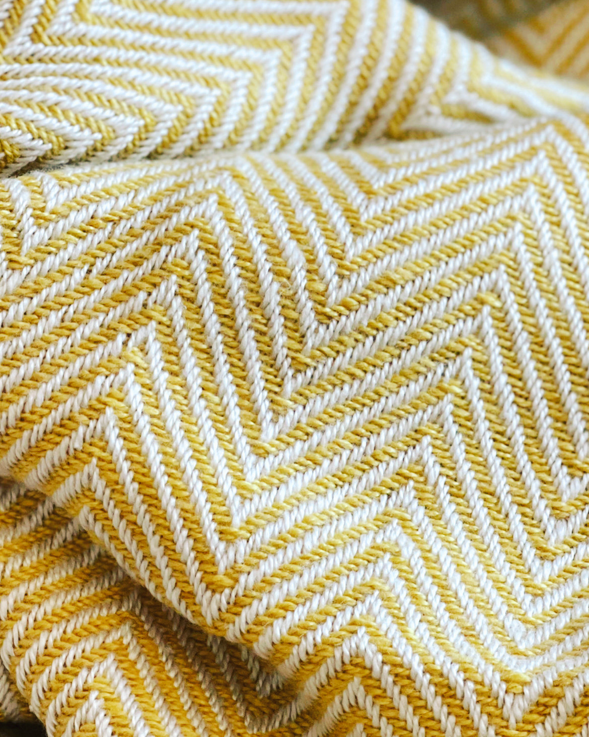 Mustard Herringbone Decken